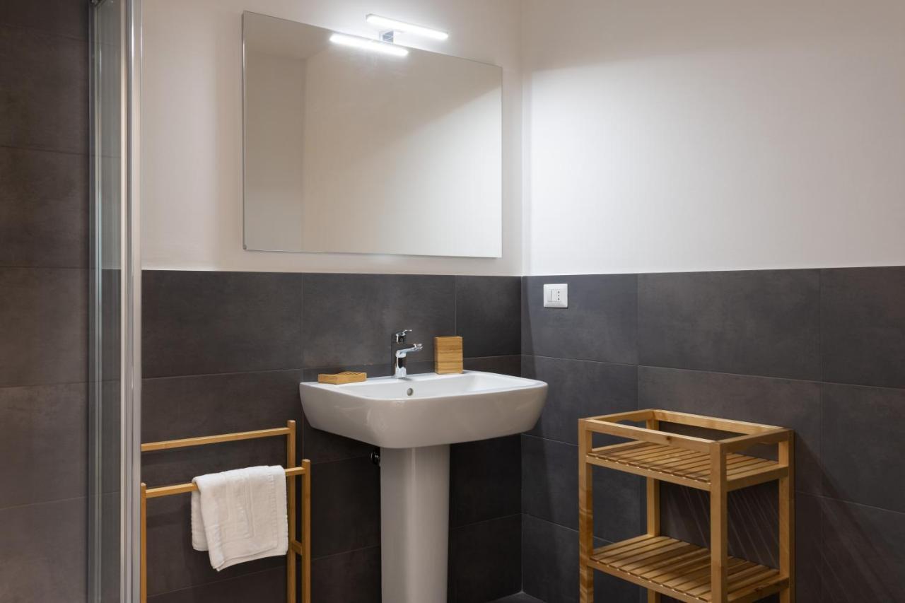 Urban House Carducci - Studios Турин Экстерьер фото